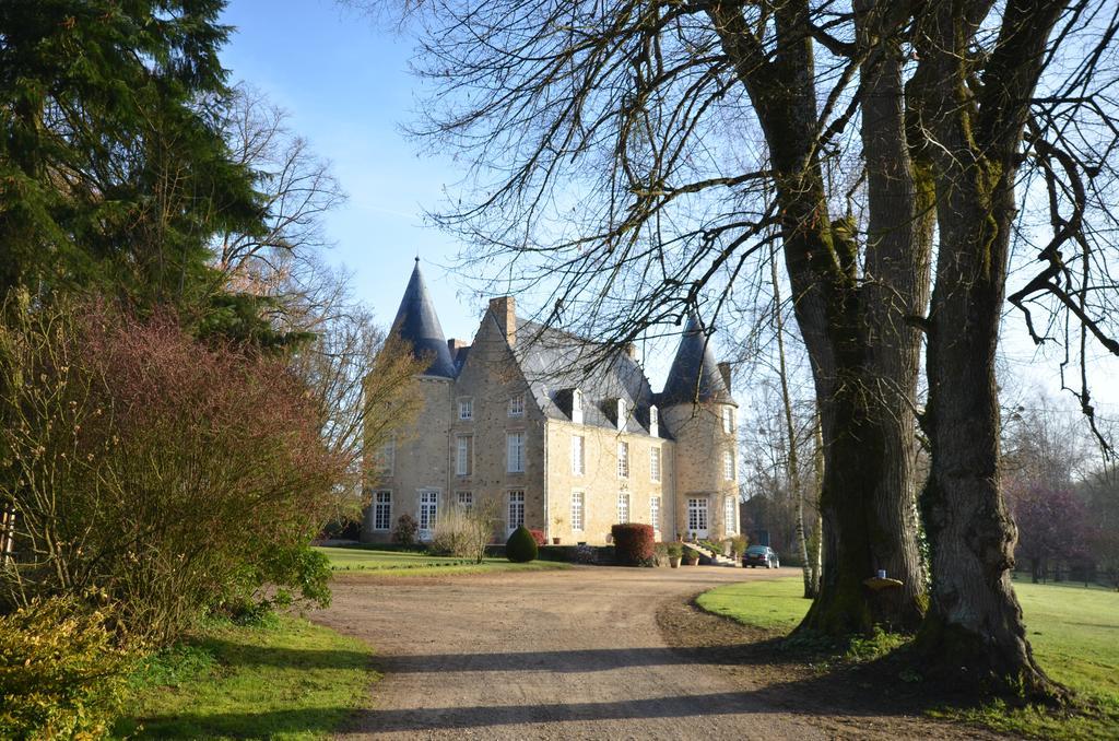 Chateau De Vaux Yvré-lʼÉvêque Exteriör bild